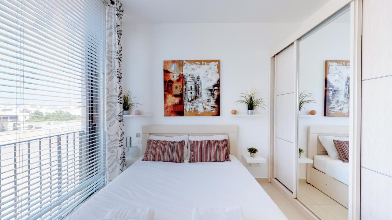 Stylish 1Br Flat For 4 Ppl In Allenby By Holyguest Tel-Aviv Kültér fotó